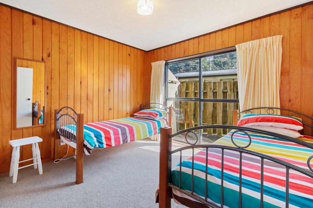 Downtown Mountview - Mt Maunganui Holiday Home Маунт-Маунгануй Екстер'єр фото