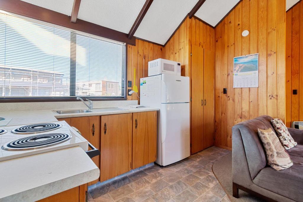 Downtown Mountview - Mt Maunganui Holiday Home Маунт-Маунгануй Екстер'єр фото
