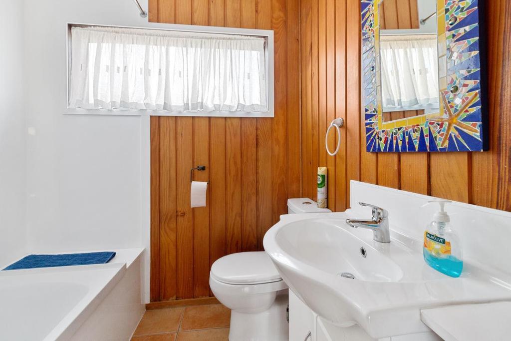 Downtown Mountview - Mt Maunganui Holiday Home Маунт-Маунгануй Екстер'єр фото