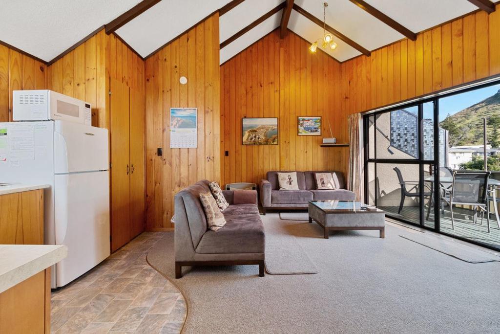 Downtown Mountview - Mt Maunganui Holiday Home Маунт-Маунгануй Екстер'єр фото